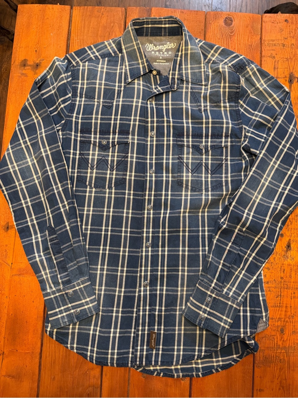 Wrangler Navy and White Plaid Button-Down Shirt